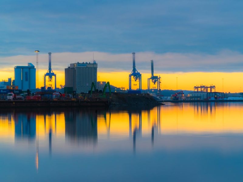 zinus-oslo-port-small
